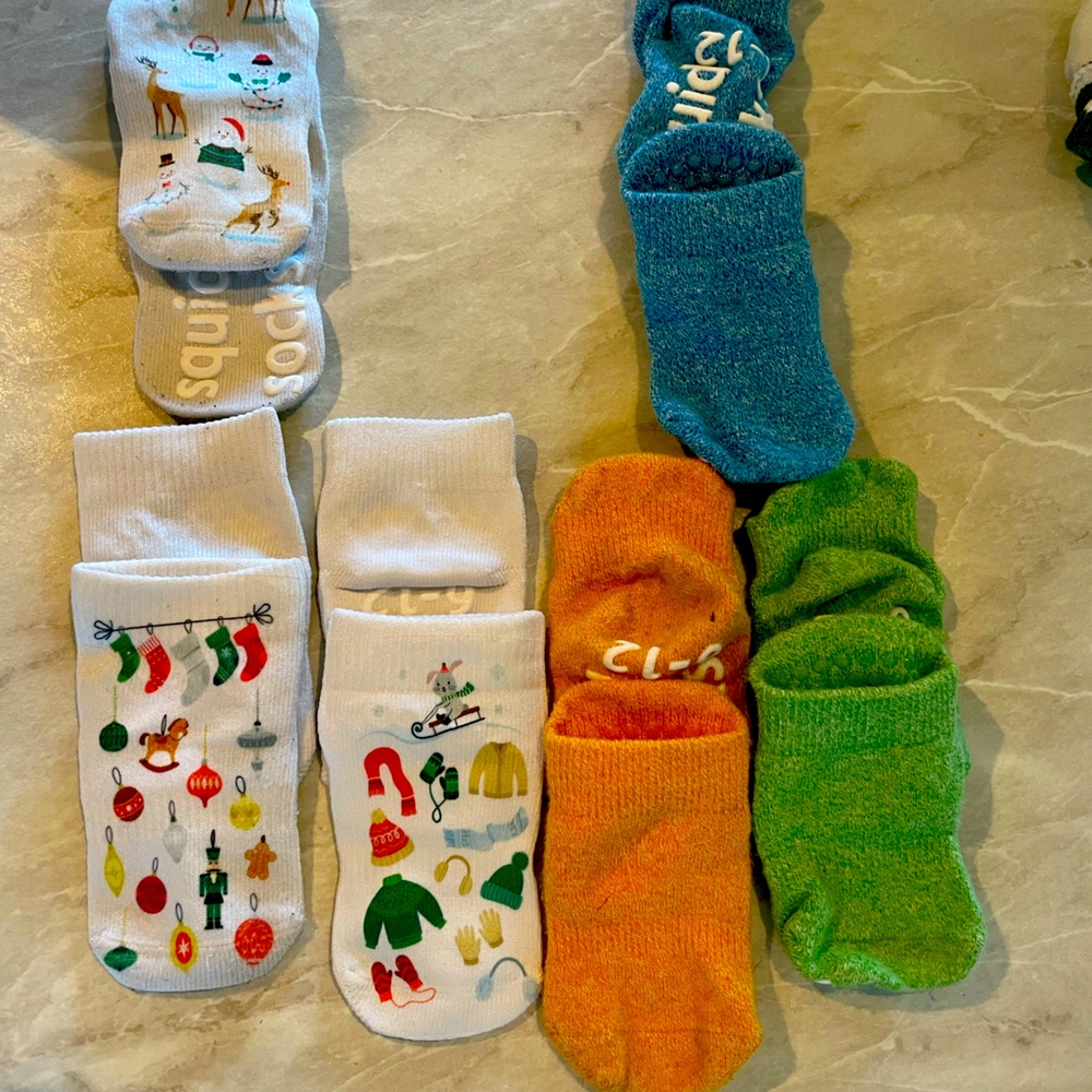 6 pair of baby squid socks